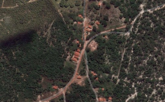 TRECHO DA ESTRADA QUE LIGA A SEDE DO MUNIC?PIO A LOCALIDADE CALENGUE