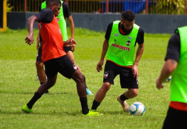 Com Informações: GP1