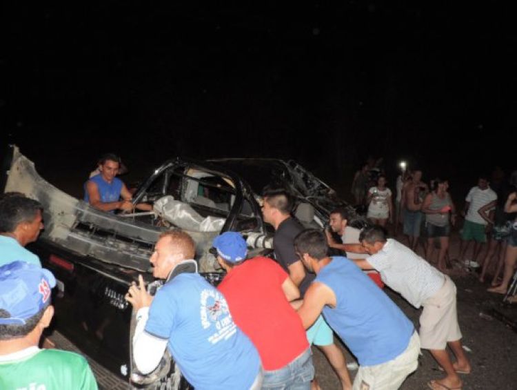 Com informações e fotos de Elvis Plesley