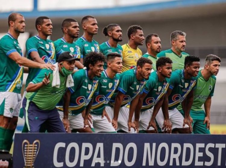 Com Informações: GP1