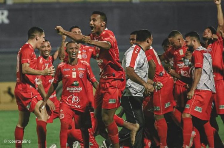 Com Informações: Cidade Verde/Lance