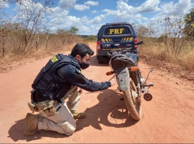 Com informações: Nucom da PRF