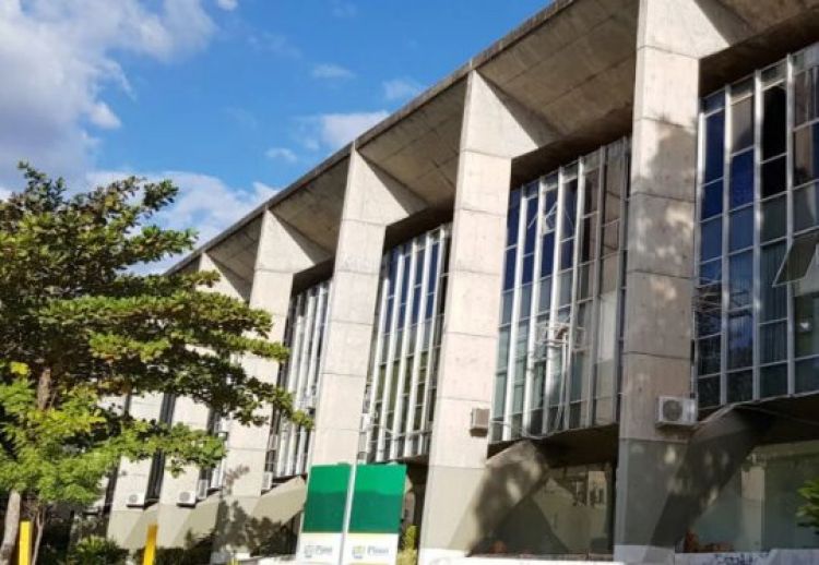 Com informações; Meio Norte