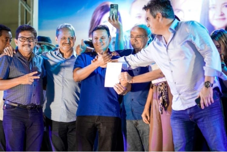 Registro do Tim botando seu vice pra abandonar o PT na eleição de 2022