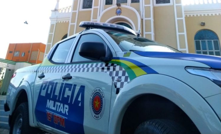 Viatura da Polícia Militar em Campo Maior - Foto: Reproduções 