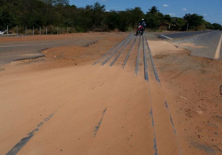 Com informaões e fotos do portalaltos