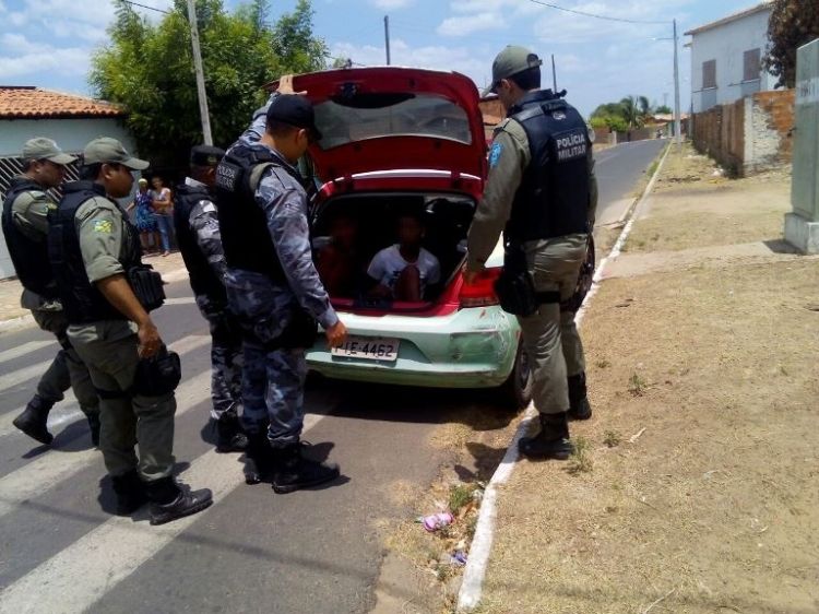Os dois residem no Bairro Cariri