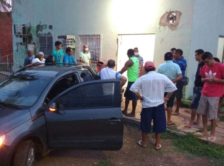 Chegada do corpo no Hospital 