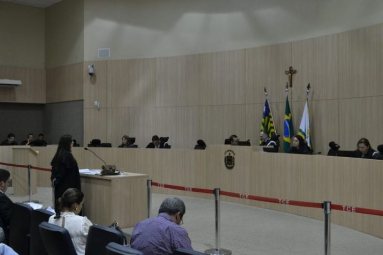 Sessão plenária desta quinta-feira no TCE-PI: bloqueio de contas de 32 prefeituras