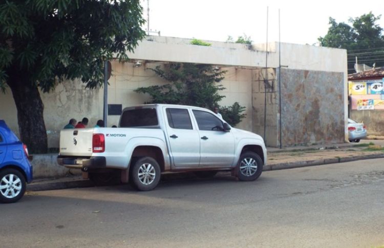 Movimentação da chegada dos presos na Delegacia de Esperantina. Foto: Kléber Oliveira/RevistaAZ