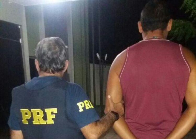 Motorista disse que pagou R$ 1.600,00 para receber o documento falso em São Paulo/SP no ano de 2007.