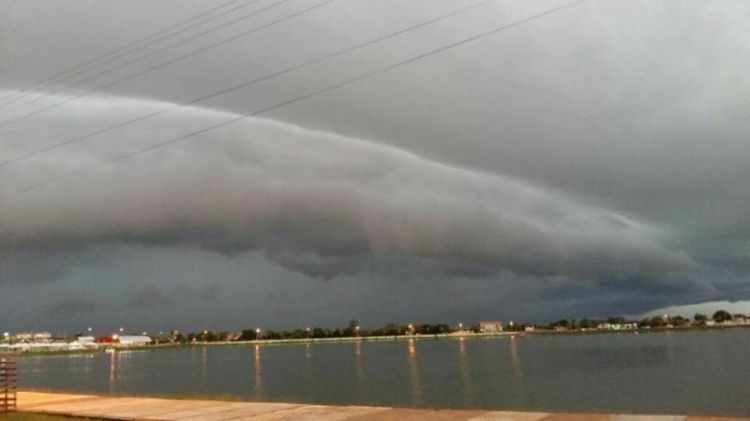 Uma das fotos que circulou o Piauí esta, postada pela página do Em Foco no Facebook. A foto traz o Açude Grande de Campo Maior sendo 