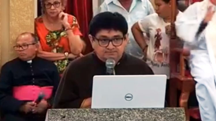 João Alberto Alves Rodrigues fez a leitura do relatório de arrecadação. Foto: Reprodução