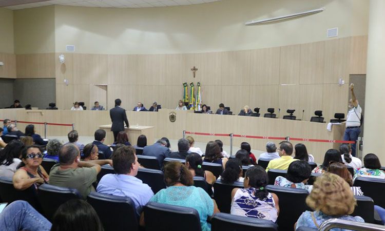 Com informações do TCE-PI